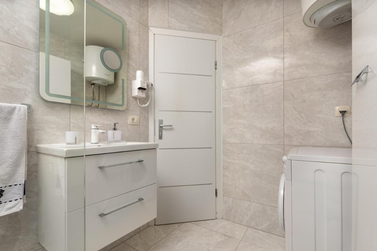 Studio Apartman Nega 3 Rovinj Exterior foto